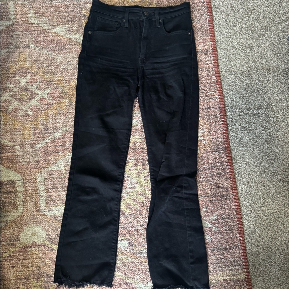 Levi's Black Cropped Pants